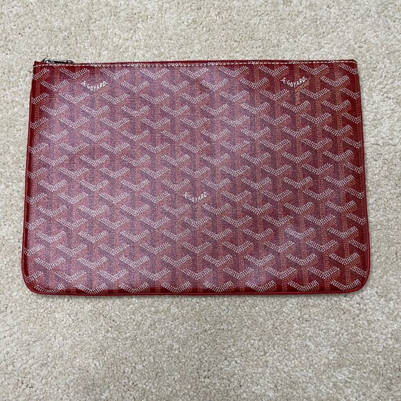 s-l1200.jpg Red Goyard Senat MM Cluth - Excellent Condition - 2021